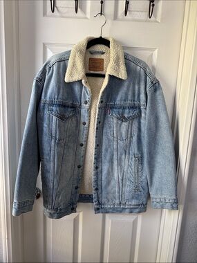 Levi’s Sherpa Boyfriend Denim jacket
